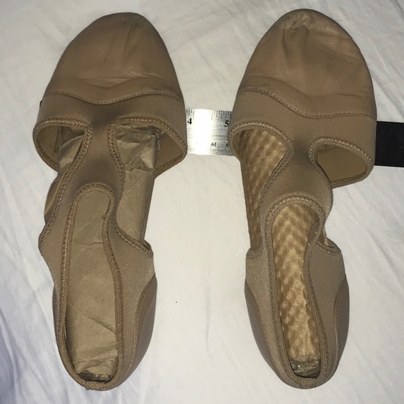 Capezio Shoes Capezio Pedini Femme 85m Tan Dance Shoes 9m Black